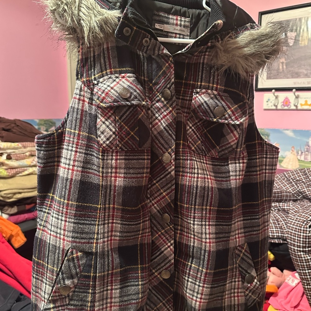 Plaid Faux-Fur Hooded Vest - Black & Red